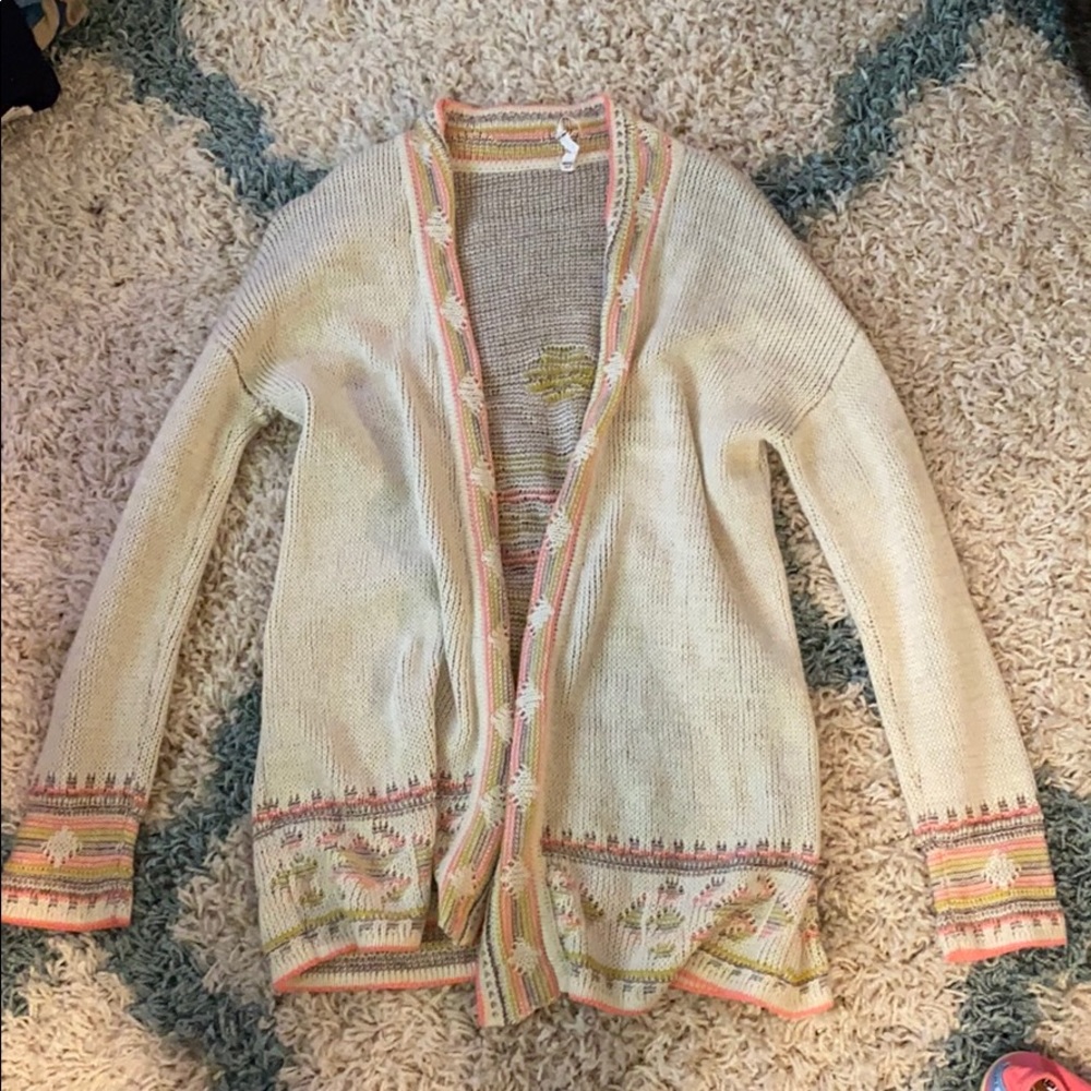 Cream sweater/cardigan with Aztec detailing